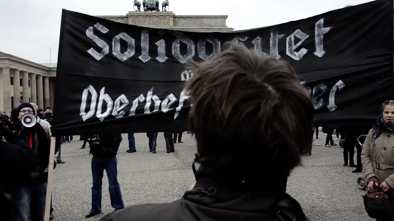 Die Pro-Guttenberg-Demo in Berlin